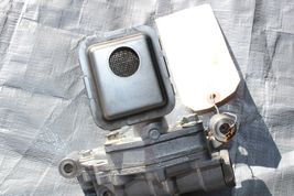 2008-2010 SCION TC OIL PUMP ASSEMBLY K7867 image 8