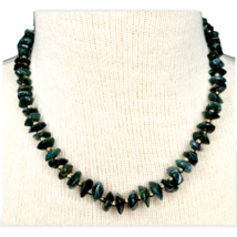 Beaded Stone Necklace 18&quot; Dark Teal Green Chips Gold Spacers Barrel Clasp Vtg - £11.19 GBP