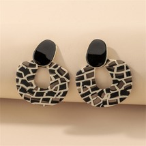 Black Enamel &amp; Acrylic Zebra Oval Drop Earrings - £11.18 GBP