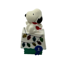 1966 Peanuts SNOOPY 1st Place Christmas Decoration House Brooch Pin NO BATTERIES - £14.29 GBP