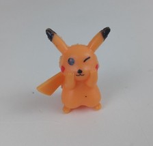 Vintage Pokemon 1&quot; Micro Mini Figure Orange Sitting Pikachu - $315.72 MXN