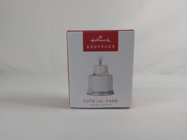 Hallmark Keepsake Mini Christmas Ornament &quot;Cute Lil&#39; Cake&quot; Metal - £8.78 GBP