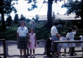 1961 Santa&#39;s Village Waiting in Line East Dundee IL 35mm Slide - £2.79 GBP