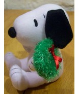 Peanuts SNOOPY CHRISTMAS W/ WREATH 5&quot; Plush Stuffed Animal NEW Hallmark - $368.65 MXN
