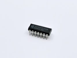 2PCS KS74HCTLS10N Samsung Triple 3-Input NAND Gate HCT CMOS TTL DIP-14 - $3.50