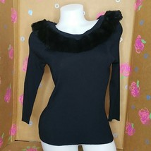 Cable &amp; Gauge Black Sweater Faux Fur Collar Size PS - £15.93 GBP