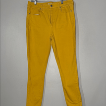 JustFab Yellow Skinny Jeans Vibrant Style - $11.76