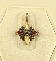 Vintage Sterling Silver 925 Two Tone Colored Four Leaf Textured Charm/Pendant - £23.74 GBP