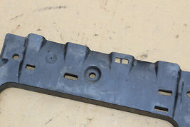 2006-2008 E90 BMW 325i 328i 330i REAR BUMPER LOWER GUIDE R686 image 4