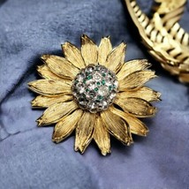 Vintage Nettie Rosenstein Signed Green And Clear Rhinestone Brooch Gold Flower - £294.08 GBP