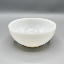 Vintage Fire King Milk Glass 4.5&quot; Ice Cream Cereal Bowl - £6.97 GBP