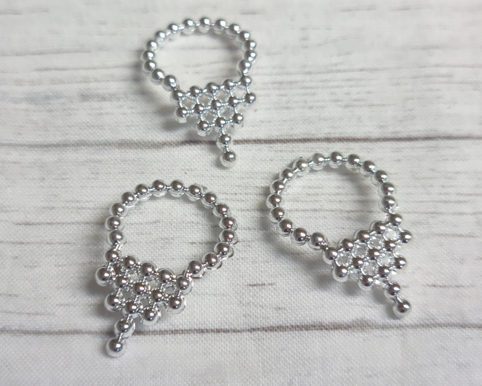10 pcs. Fashion Doll Designer Beaded Silver Necklaces - $2.96