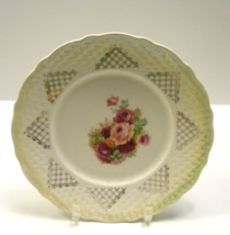 Vintage Porcelain 9&quot; Decorative Embossed Plate Pink Roses Gold Design 4w - $368.72 MXN