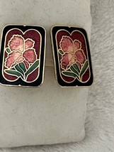 VTG Cloisonné Pink Iris’s Red &amp; Gold Tone Clip On Earrings Retro Good Condition - £10.43 GBP