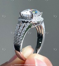 4.50Ct Round Cut Simulated Moissanite Halo Engagement Ring 14K White Gold Plated - £46.18 GBP