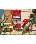 Barbie Furniture Barbie Doll and Barbie Kirtchen - €25,87 EUR