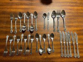 Lot 31 Piece Reed &amp;. BARTON Stainless Steel ROSE QUEEN Cutlery Mixed - $79.19