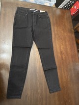 Route 66 Skinny Jeans Size 8 Short - $726.84 MXN