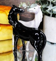Romantic Black &amp; White Horses Ceramic Magnetic Salt Pepper Shakers Set F... - €15,49 EUR