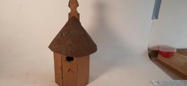 Vintage Handcrafted Birdhouse, Rusted Circular Tin Roof - £13.30 GBP