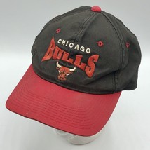 Chicago Bulls Vintage Snapback Hat Black Red NBA G Cap  - $563.93 MXN