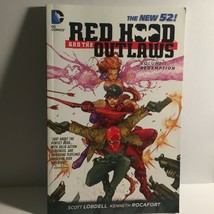 2012 DC Comics New 52 Red Hood &amp; the Outlaws Graphic Novel - $9.95