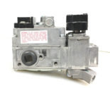 ROBERTSHAW 7000ERLC 739-501-527 HVAC Gas Valve in and out 1/2&quot; used #G102 - £48.16 GBP