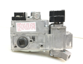 ROBERTSHAW 7000ERLC 739-501-527 HVAC Gas Valve in and out 1/2&quot; used #G102 - £47.59 GBP