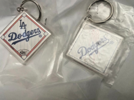 LOS ANGELES DODGERS MLB KEY CHAIN KEYCHAIN OLD VINTAGE SET OF 2 RUSS CO. - $22.14 CAD