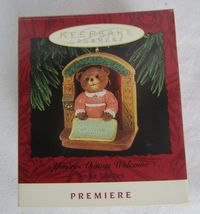 HALLMARK KEEPSAKE ORNAMENT 1993 &quot;YOU&#39;RE ALWAYS WELCOME&quot; TENDR TOUCHES RGH08 - $5.64 CAD
