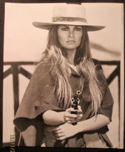 RAQUEL WELCH: (ORIGINAL VINTAGE PHOTOS,SEXY,CANDID,FILMS) - $197.99