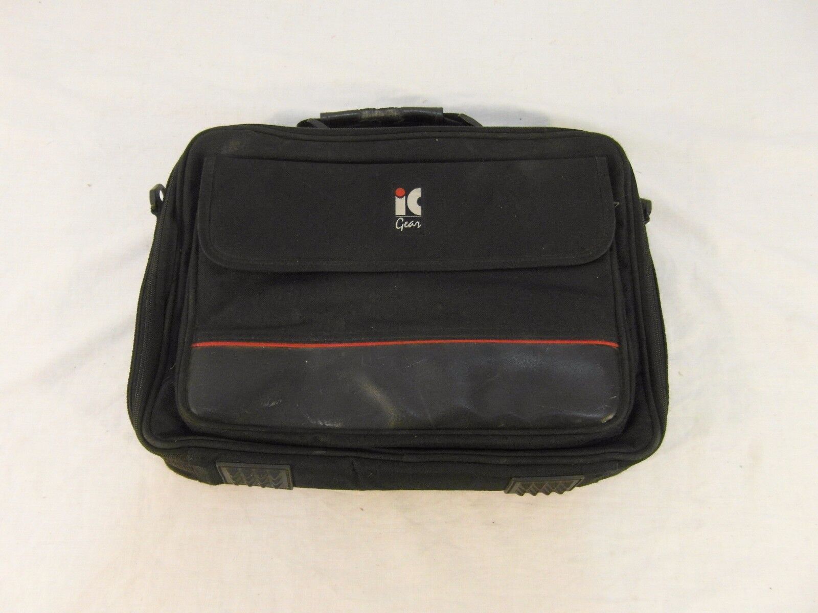 IC Gear Black Red White Logo Carrying Handles Laptop Bag Full Zipper 31304 - $10.88