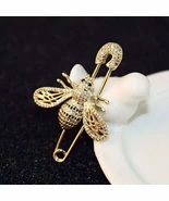 2 Ct Round Cubic Zirconia Engagement Bee Brooch Pin 14K Yellow Gold Plated - $159.99