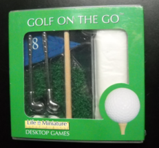 Toysmith Golf On The Go Life In Miniature Desktop Games Chrome Clubs Sealed Box - $8.99