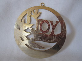 1980&#39;s L. Vernon &#39;Lillikins&#39; 2.5&quot; Round Christmas Ornament - Joy to the ... - £4.78 GBP
