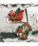 Vintage Christmas Pins Plastic Lot Of 2 Santas Sleigh Teddy Bear Hallmar... - £9.29 GBP