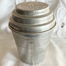 Vintage Mirro Aluminum Smoothie Mixer and Measure 1 Cup to Top 4&quot; Tall - $398.23 MXN