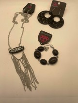 NWOT Paparazzi Necklace Bracelet and Earrings - £11.87 GBP