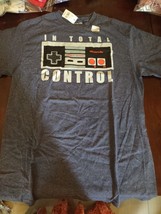 Nintendo Size Medium Men&#39;s T-Shirt - $19.79