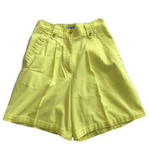 VINTAGE High Waist Mom&#39;s Shorts Womens Size 12 Pleated 26 inch Waist Yellow - £13.06 GBP