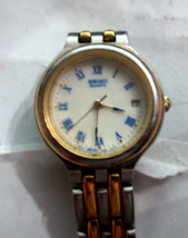 VTG Seiko Quartz Watch 7N82-6B29 Women Gold Tone Roman Date Analog - $18.53