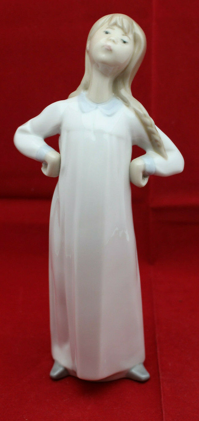 Lladro Spain 4872 Girl Stretching Porcelain Figure Figurine Matte Finish Retired - £37.59 GBP