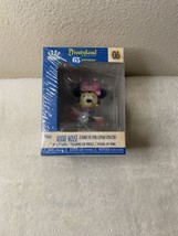 Funko Mini Minnie Mouse Dumbo Flying Disneyland Resort 65th Pop 06 Disney - $8.80