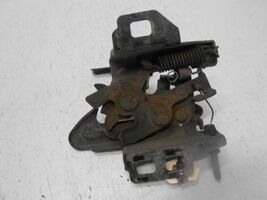 03-06 Chevrolet Avalanche Silverado 1500 2500 3500 Hood Latch Assembly 1... - €19,66 EUR