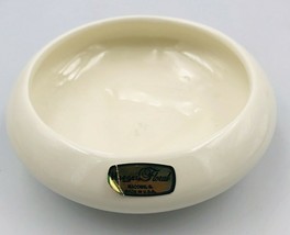 Vintage 1999 Haeger Floral Pottery White Bulb Bowl Vase 6.5&quot; Diameter 2.25&quot; Tall - £18.37 GBP