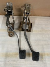 OEM 1994-1997 Toyota Corolla Clutch Brake Pedals Set 94 95 96 97 - $2,925.52 MXN