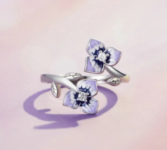 Platinum 925 Sterling Silver Purple Trillium Flower Adjustable Ring (Size 6-8) - £39.81 GBP
