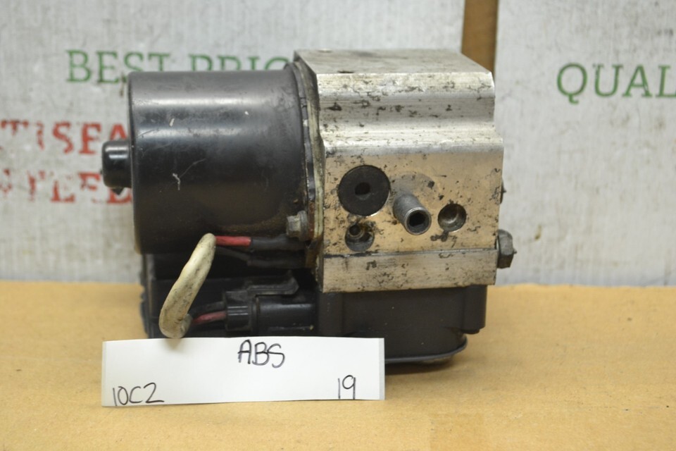 2003-06 Chevrolet Tahoe Yukon  ABS Pump Control 13354738 Module 19-10C2 - $65.16