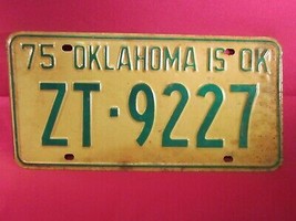 LICENSE PLATE Car Tag 1975 OKLAHOMA ZT 9227 Tulsa County [Y111 - $8.64