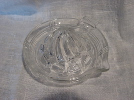 Hazel Atlas Clear Glass Cirtus Juicer/Reamer-USA - $13.00